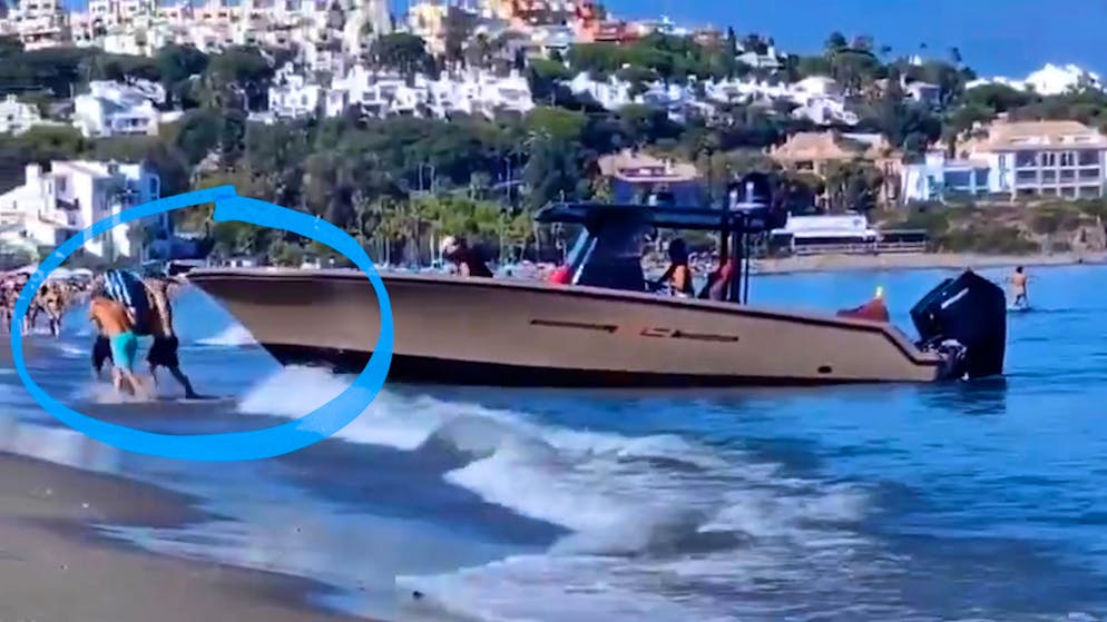 Am helllichten Tag. Bade-Gäste staunen – hier laden Schmuggler plötzlich Drogen ab