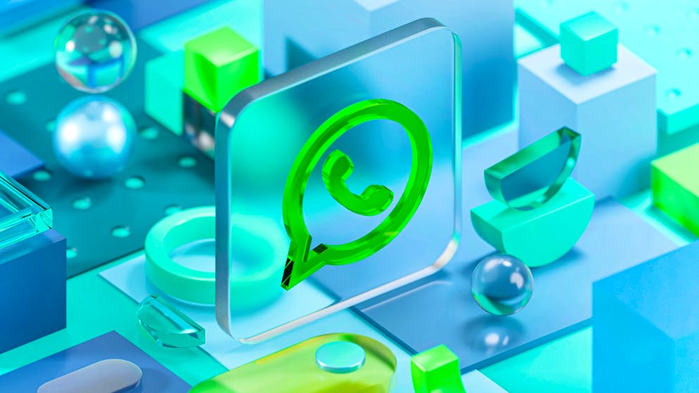 Liquid Glass. WhatsApp con un design completamente nuovo: ecco come apparirà l'app