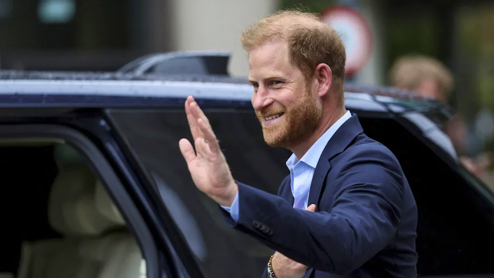 Royal Family. Re Carlo e il principe Harry si incontrano: un passo verso la pace familiare?