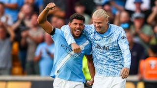 Wolverhampton Wanderers v Manchester City - Premier League Matheus Nunes and Erling Haaland of Manchester City acknowledge the supporters during the Premier League match between Wolverhampton Wanderers and Manchester City at Molineux in Wolverhampton, England, on August 16, 2025. Wolverhampton West Midlands United Kingdom PUBLICATIONxNOTxINxFRA Copyright: xMIxNewsx originalFilename:fletcher-wolverha250816_npiXV.jpg