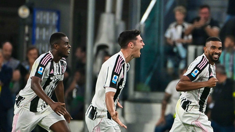 Spectacular game: Sommer and Akanji let in four goals - Juve beat Inter 4:3  | blue News