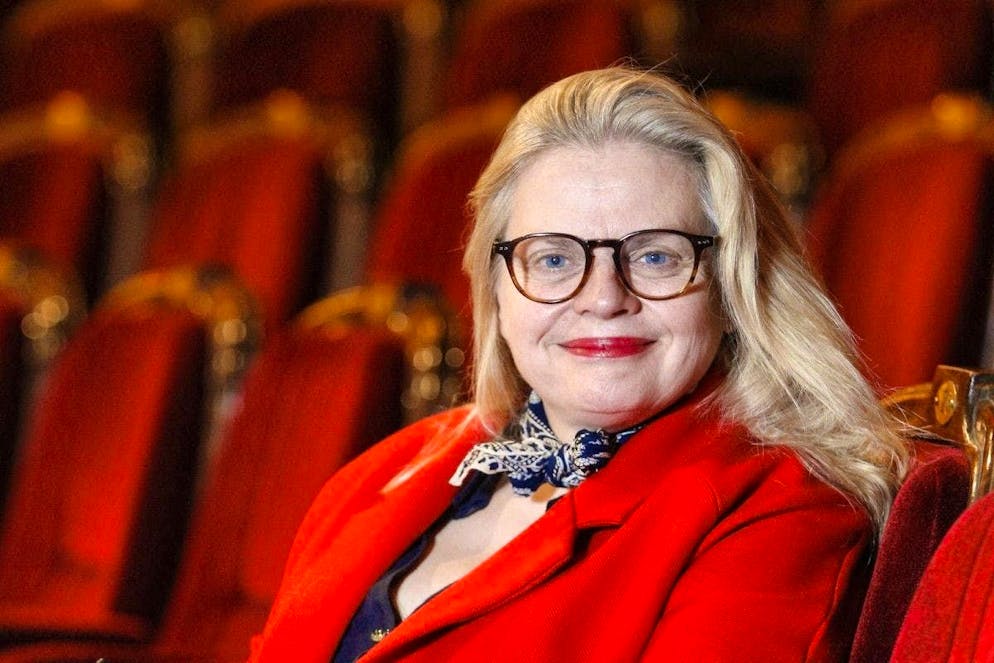 Car crash near Paris: Isabelle Nanty injured in car accident - actress in hospital in France | blue News