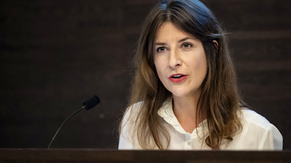 En arrêt maladie depuis un mois. On sait de quoi souffre Rebecca Ruiz – Elle revient aux affaires