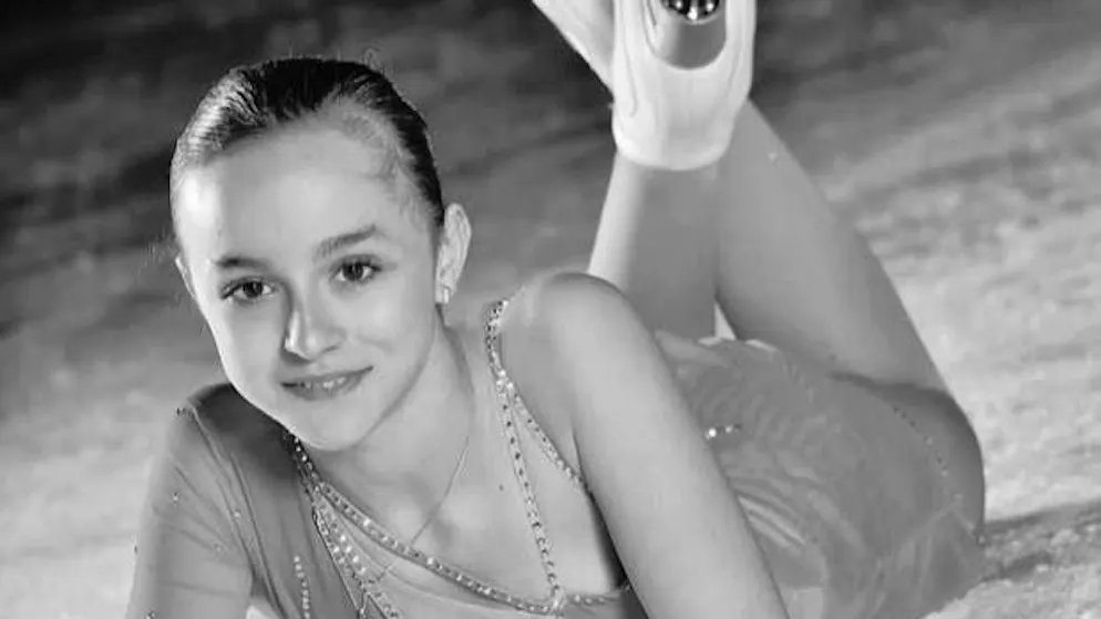 We have lost a star": Talented figure skater (15) is run over by a truck  and dies | blue News