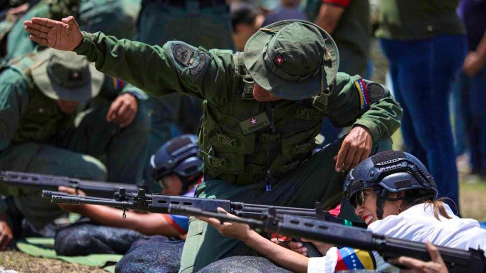Venezuelan Militias Training