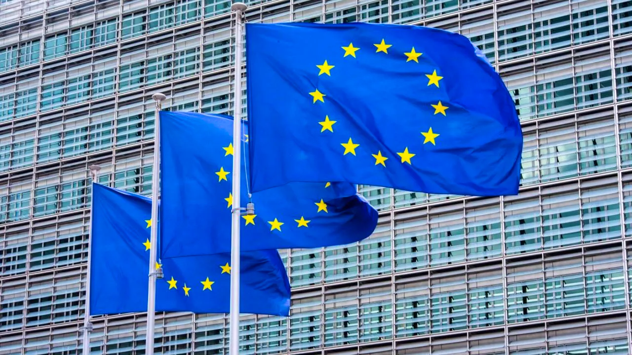 Politics. Plan for new EU-Russia sanctions: LNG ban from 2027