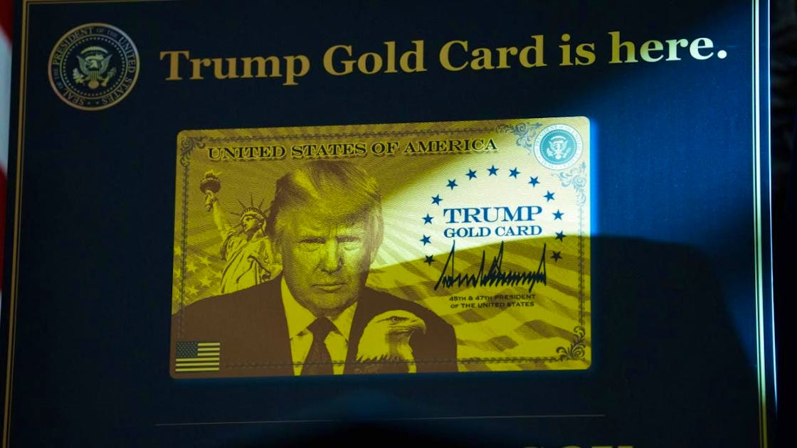 Trump Gold Notes Trump Unveils the