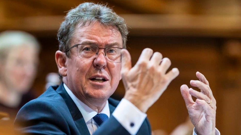 Rösti warnt vor Stromlücke. «Wir müssen die Option für den Bau eines neuen Kernkraftwerks mindestens offenhalten»