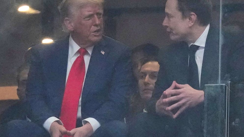 Ecco cos'è successo al funerale. Kirk riporta la pace fra Trump e Musk: «Mi sei mancato»