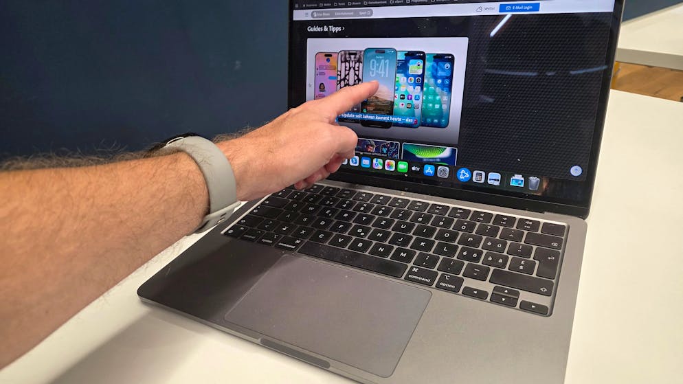 Strategiewechsel?. Bringt Apple 2026 das erste Macbook mit Touchscreen raus?