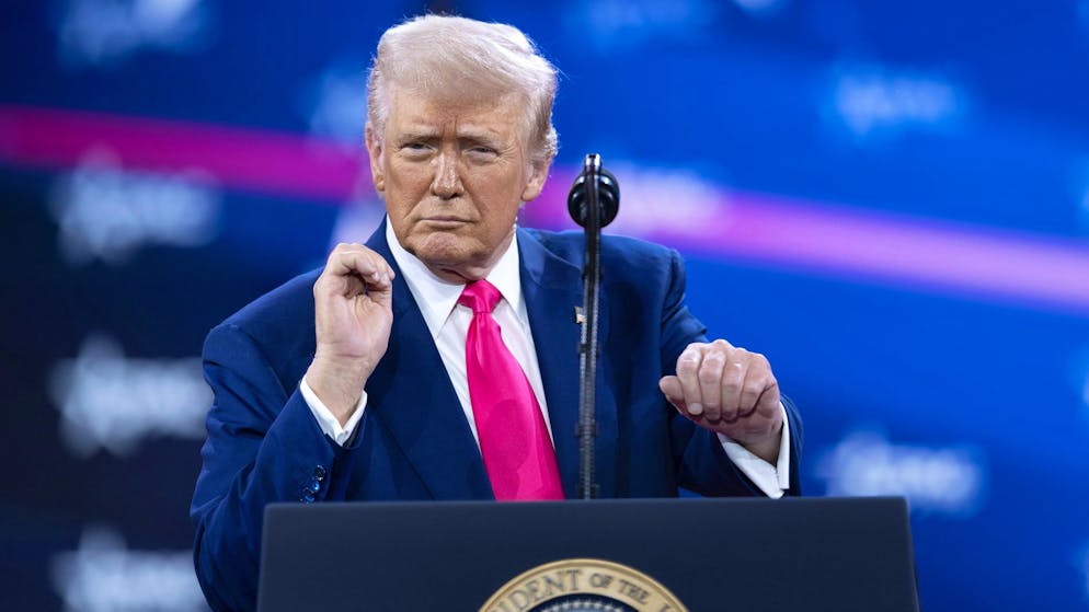 3 points. Does it all matter? Trump is now breaking rules in public