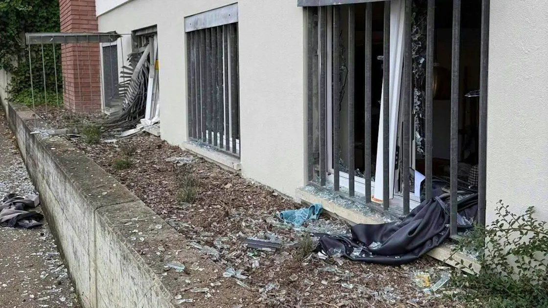Accident: Exploding air mattress devastates apartment in Aarau | blue News