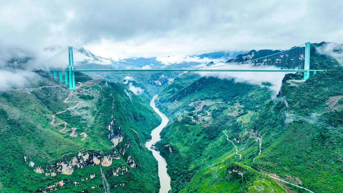 Traffic is now moving on the world's highest bridge | blue News