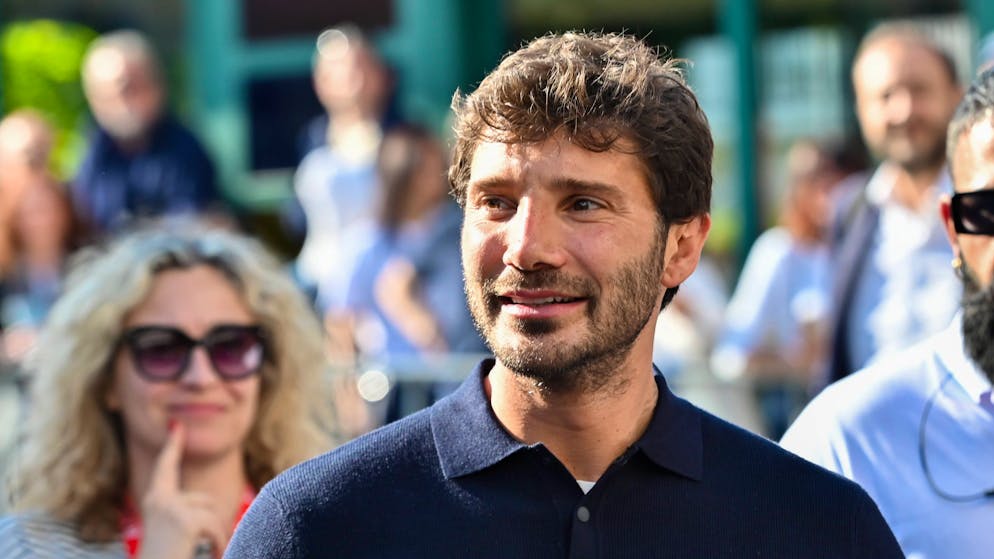 Molti fattori. Stefano De Martino e Caroline Tronelli: ecco il retroscena della lite al ristorante