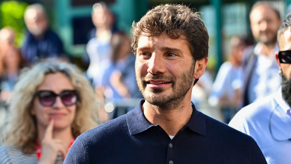 Stefano De Martino sotto pressione dalla concorrenza.