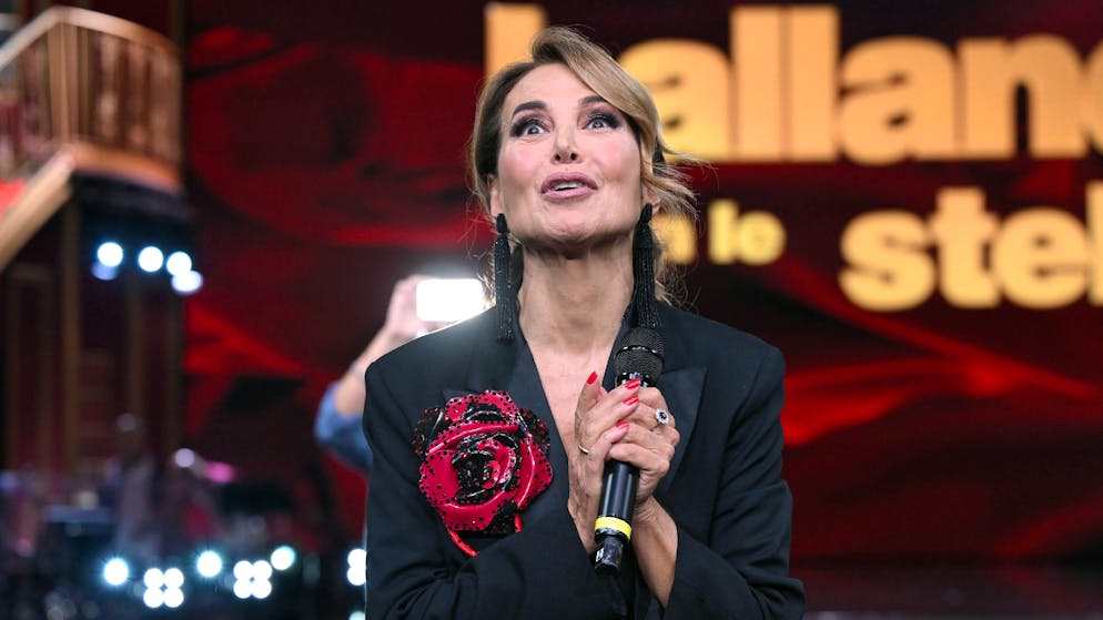 A «Ballando con le stelle». Barbara D'Urso fra polemiche e sparate: «Ma io sono figa sopra ogni cosa»