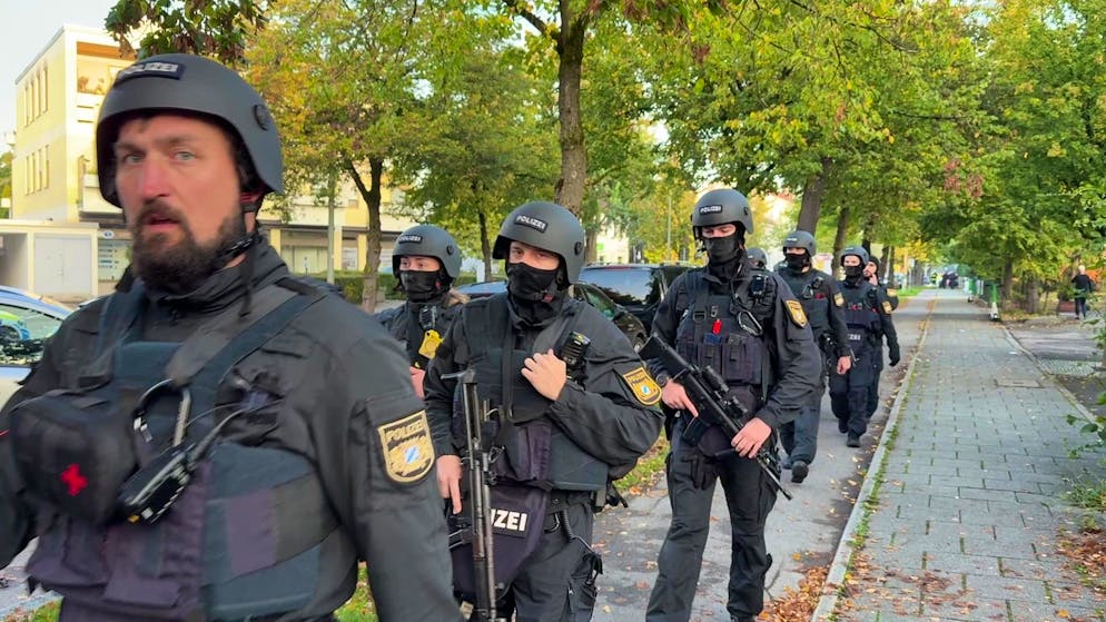 Fire and explosion in Munich. Escalated family dispute paralyzed Oktoberfest - large-scale operation in Munich