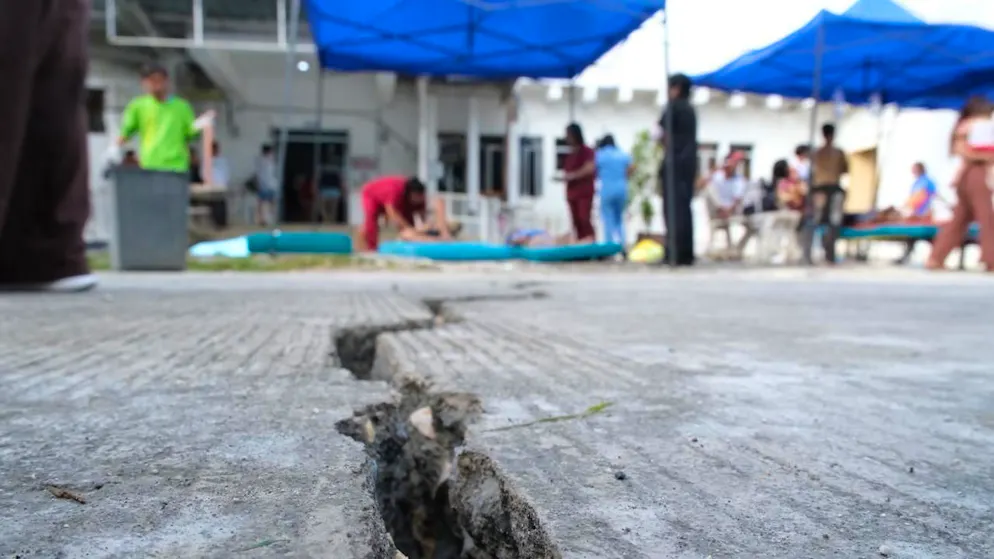 Gli effetti del forte terremoto nella città di Bogo, nel nord dell'isola di Cebu, nelle Filippine.