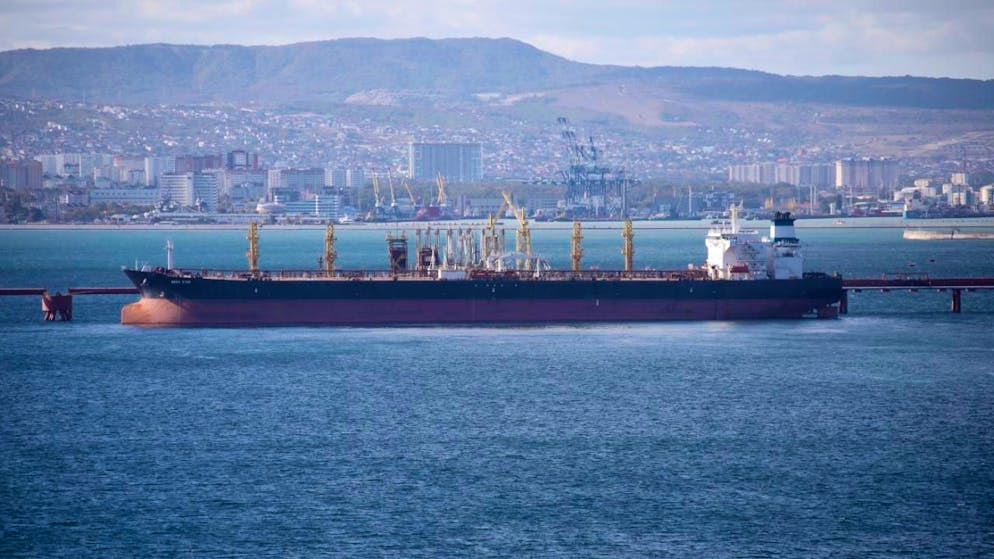 La Marine nationale française a arraisonné jeudi matin en mer Méditerranée «un navire pétrolier en provenance de Russie». Il est suspecté d'appartenir à la «flotte fantôme» finançant «la guerre d'agression contre l'Ukraine», a annoncé Emmanuel Macron. (Archives).