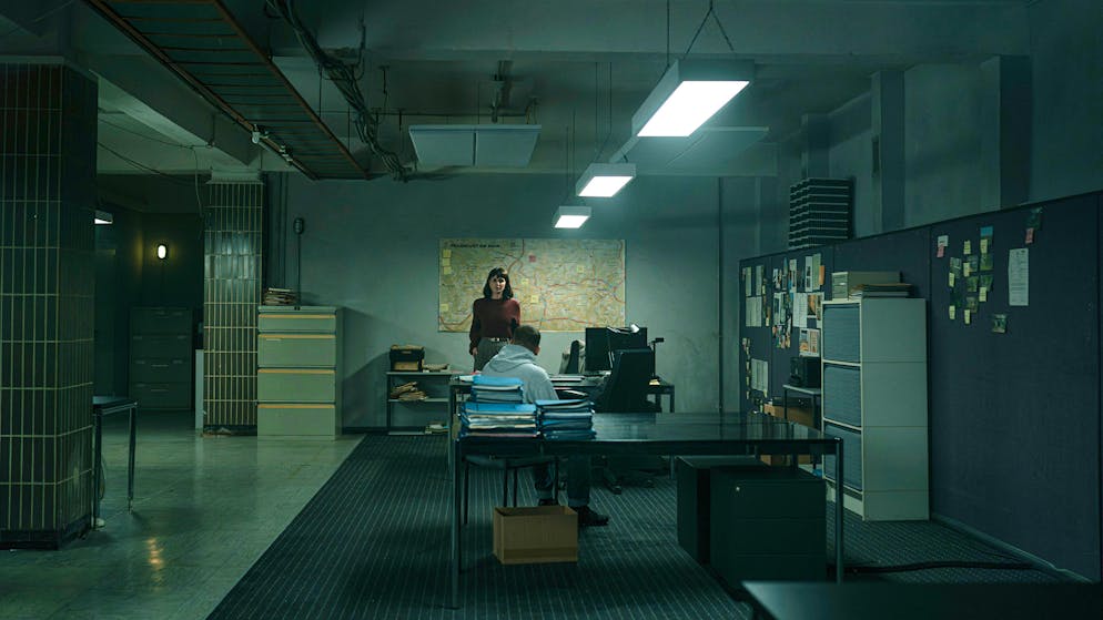 «Tatort» im Check: Gibt es den Frankfurter Serienkiller wirklich?. Normalerweise arbeiten Maryam Azadi (Melika Foroutan) und Hamza Kulina (Edin Hasanovic) im Keller des Frankfurter Polizeipräsidiums.