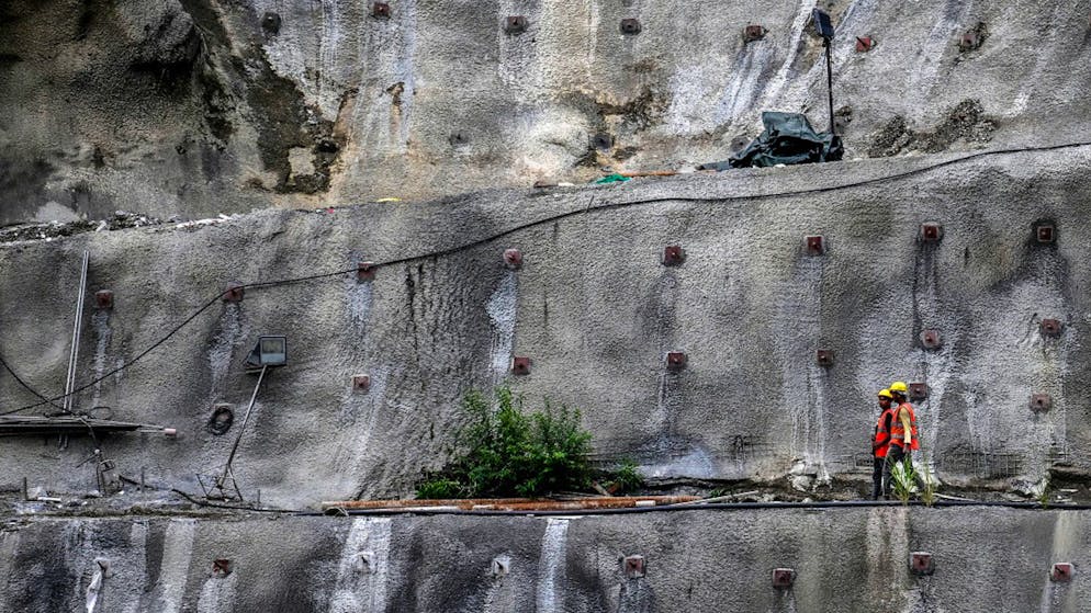 China und Indien kämpfen ums Wasser. Mega-Staudämme im Himalaya drohen die Kultur der Ureinwohner zu zerstören