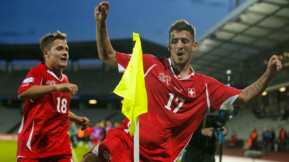 Frank Feltscher (r.) and Amir Abrashi celebrate the 3-0 win against Belarus at the 2011 European Under-21 Championship. Abrashi played for Albania a little later, Feltscher for Venezuela.