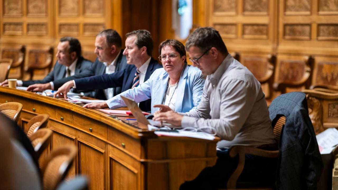 Wahlen 2027. SVP könnte laut Wahlumfrage historische 30-Prozent-Marke knacken