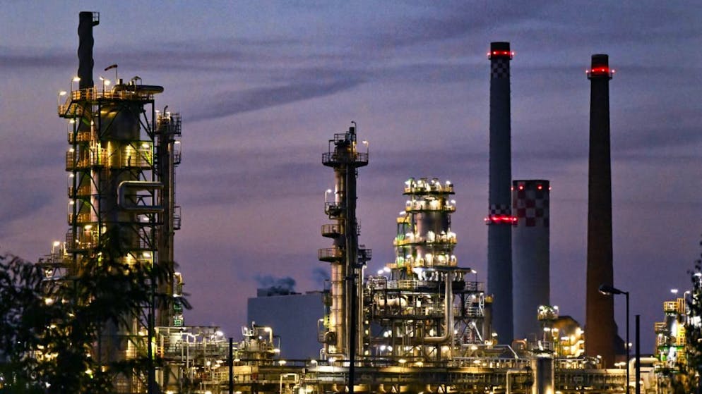 Guerra. I droni ucraini colpiscono una maxiraffineria russa