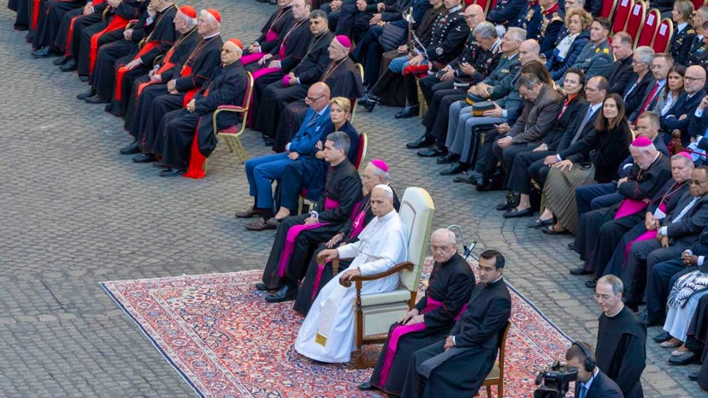 Grosse Ehre: Seit 1968 hat kein Papst mehr der Vereidigung der Schweizergarde beigewohnt.