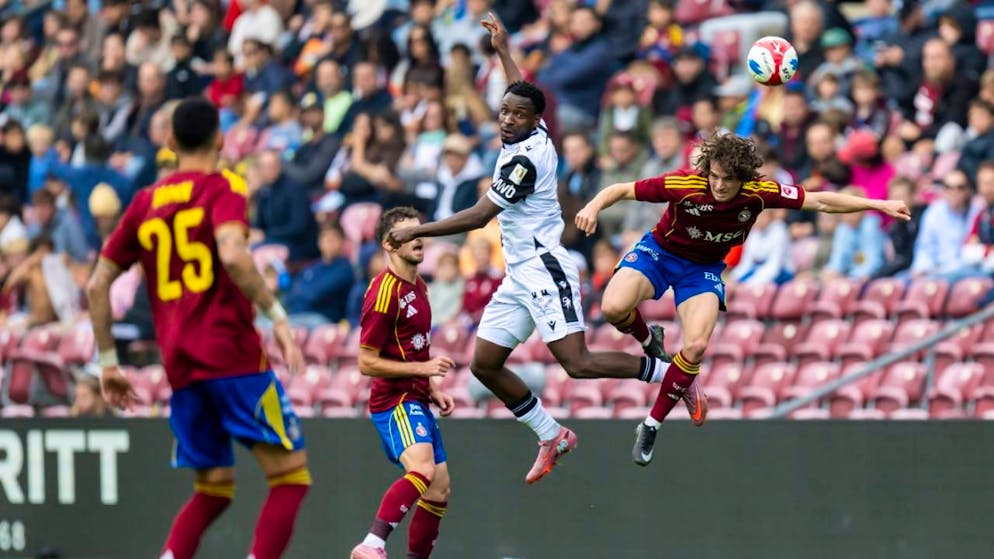 Philip Otele trifft für den FCB zweimal