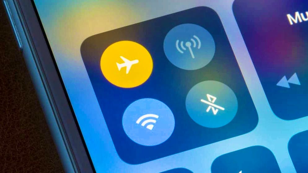 Le mode avion convient également indépendamment des vols pour mettre le téléphone portable hors ligne.