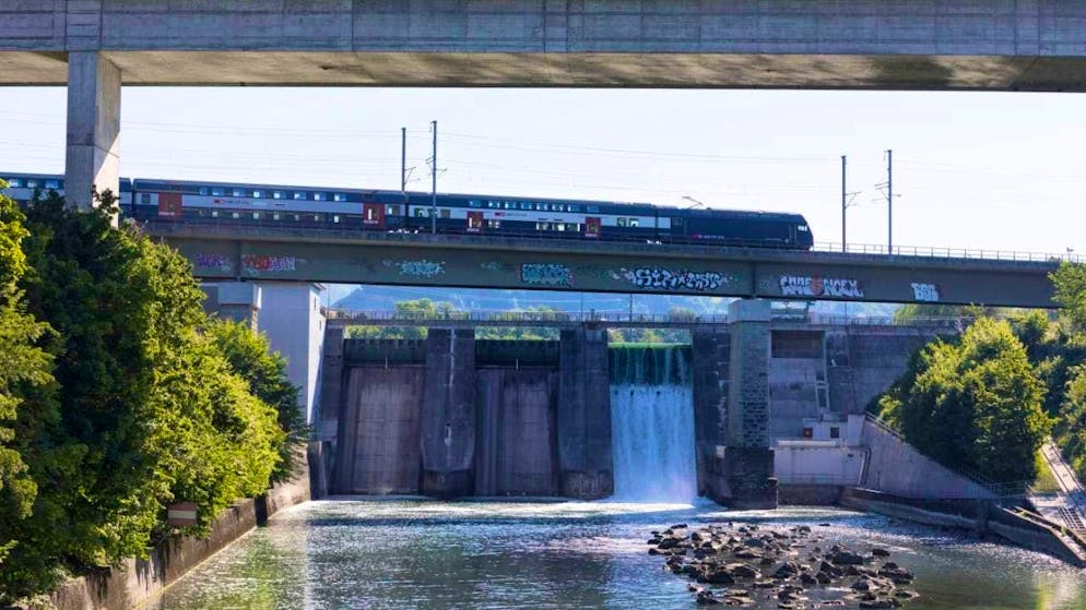 As the Zurich cantonal police announced on Monday, the Aargau cantonal police recovered the dead woman from the rake of the Wettingen hydroelectric power plant. (archive picture)