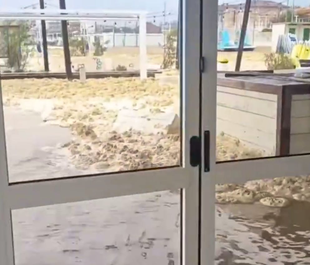 In Rimini traten die Gewässer über die Ufer. 