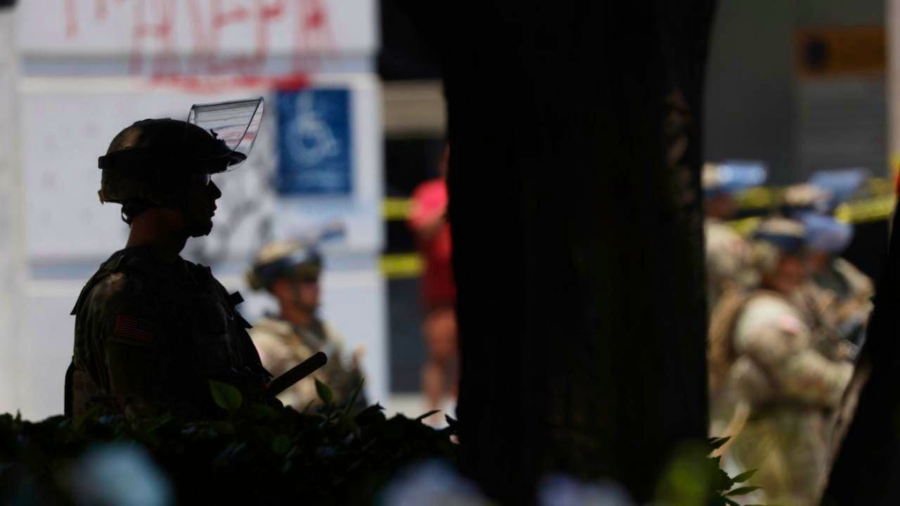 USA. Reports: US court halts National Guard deployment to Oregon