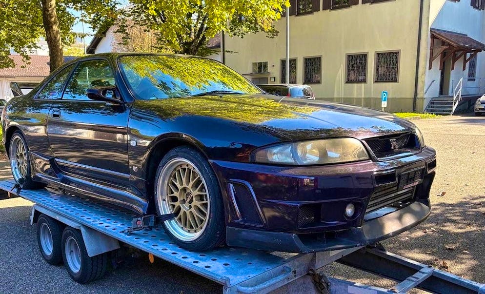 The Nissan is worth 50,000 Swiss francs. 