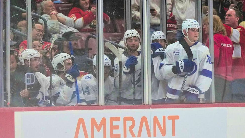 Le banc des pénalités de Tampa Bay est bien garni.