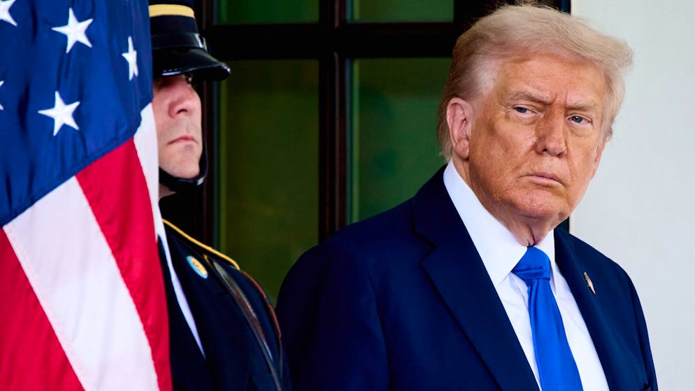 «Assoiffé de vengeance». Célébré à l'étranger, Trump de moins en moins prophète en son pays