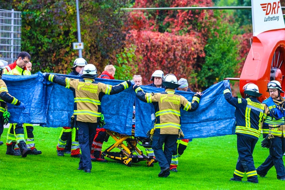 Dans leur communiqué, la police et le parquet de Hagen ont indiqué «enquêter dans toutes les directions et ne pas exclure un motif familial».