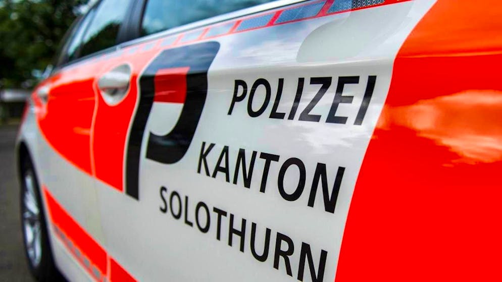 In April 2023, the Solothurn cantonal police responded to a car accident in Bellach: The public prosecutor's office is now charging the driver with murder. (symbolic image)