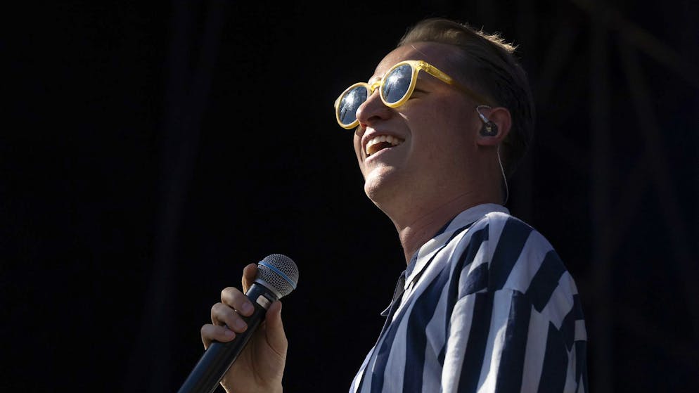 «Mich persönlich hält die Familie auf dem Boden der Realität, die mir – egal, welche Erfolge wir als Band feiern – nie eine Sonderbehandlung zukommen lässt»: Stefan Buck.