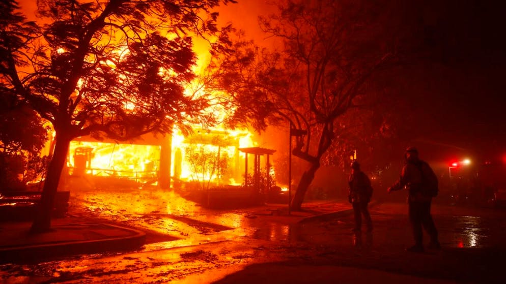 L'incendio ha devastato la ricca area di Pacific Palisades e Malibu (foto d'archivio)