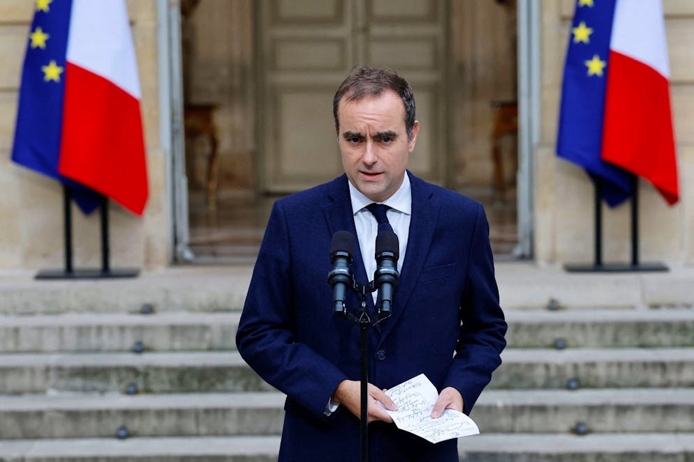 Sebastien Lecornu, oramai ex primo ministro francese