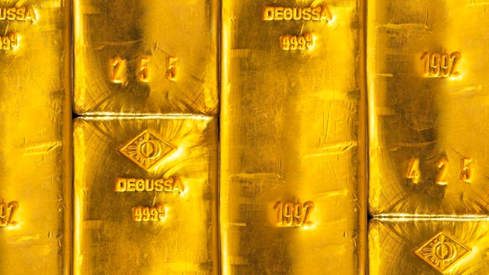 Prosegue il rally dell'oro, uno di valori rifugio in tempi incerti.