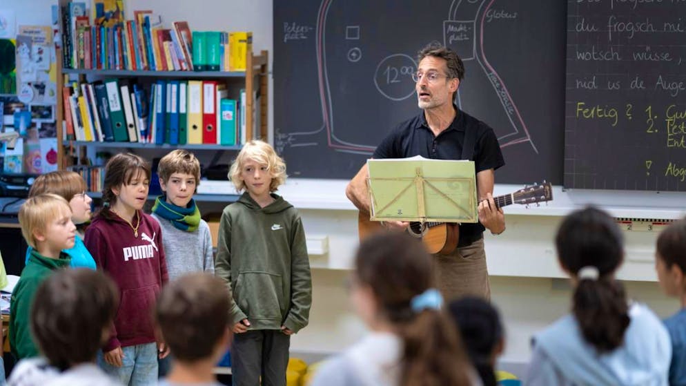 Il fabbisogno di maestri di scuola elementare dovrebbe calare nel prossimo futuro a causa del basso tasso di natalità.
