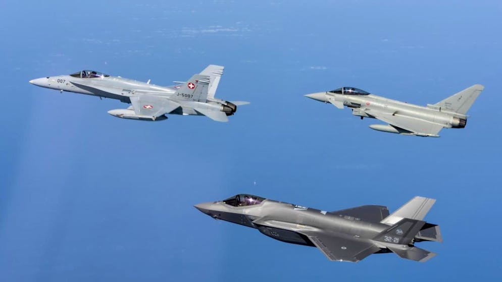 30 instead of 36. Martin Pfister wants to buy fewer F-35 fighter jets - at least for the time being