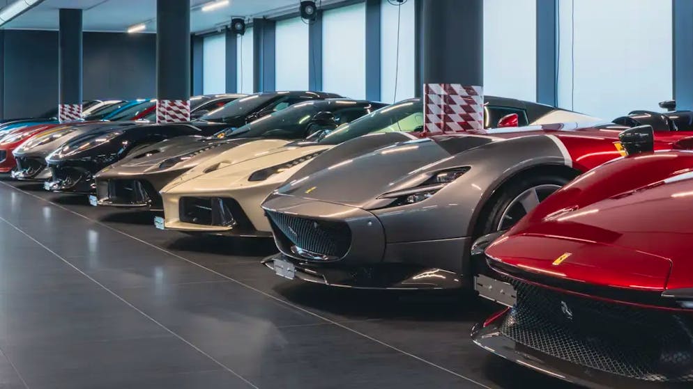 Luxury sports car under the hammer. Ferrari, millions, discretion - what's behind the most exclusive auction in Zurich
