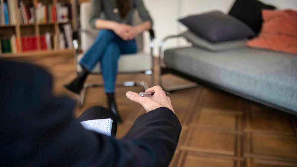 Eleven percent of respondents use professional help to strengthen their mental health. (archive image)