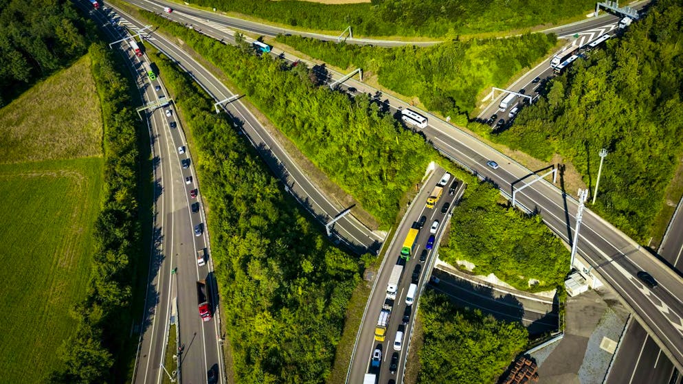 The business umbrella organization Economiesuisse proposes public-private partnerships for Swiss transport infrastructure. (theme picture)