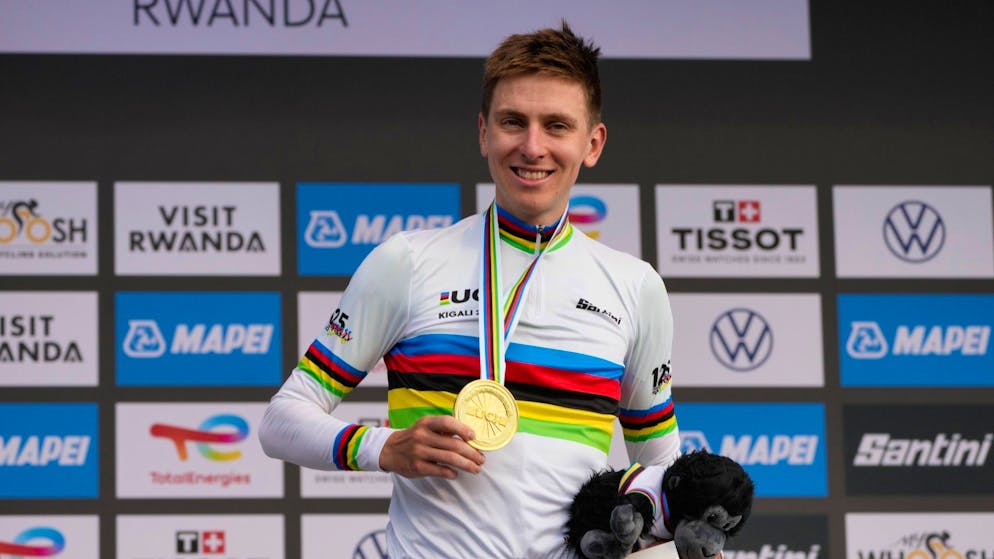 Tadej Pogacar vise un cinquième succès d'affilée en Lombardie.