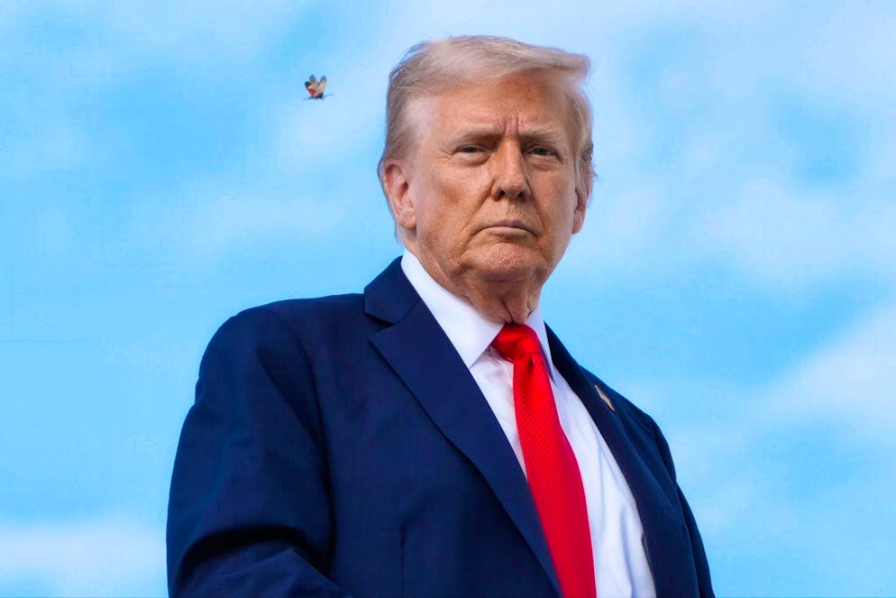 Strong physical performance": Personal physician certifies Trump has the  heart of a 65-year-old | blue News